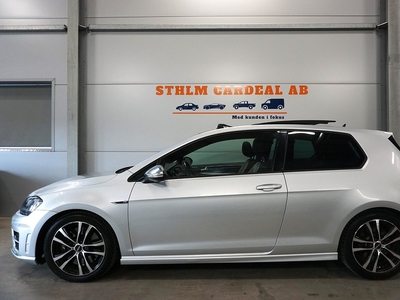 Volkswagen Golf 3-dörrars R 2.0 4M 300hk Panorama S+V Däck