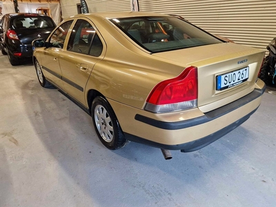 Volvo S60 2.4 170hk Nyservad, kamrem bytt