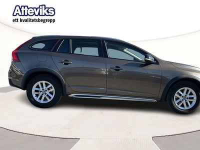 Volvo V60 Cross Country D3, Momentum, Dragkrok