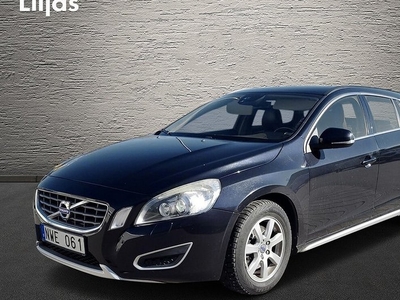 Volvo V60D4 163 S S Momentum DE 2013, Kombi