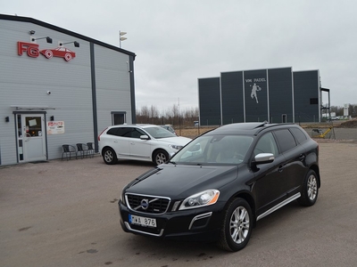 Volvo XC60 D4 AWD R-Design VOC Navi Panorama