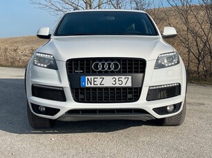 Audi Q7 3.0 TDI V6 245Hk quattro S Line Pano 7-sits Drag