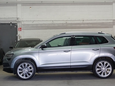 Skoda Karoq 2.0 TDI 4x4 Businessline Cockpit Värmare Drag