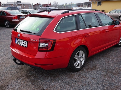 Skoda Octavia Kombi 1.0 TSI DSG Drag Värmare Euro 6