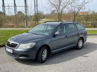 Skoda Octavia Kombi | 1.2 TSI | Dragkrok| Kamkedja