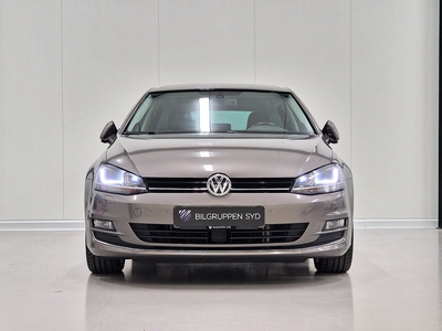 Volkswagen Golf 5-dörrar 2.0 TDI|PANORAMA|KEYLESS|PDC|DRAG