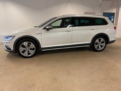 Volkswagen Passat Alltrack 2.0 TDI 4M Executive 240hk 1-ägare