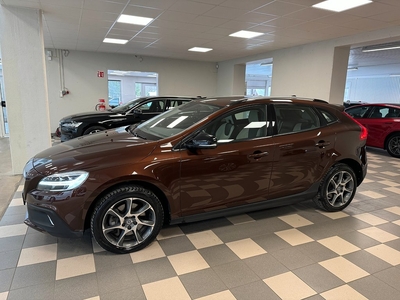 Volvo V40 Cross Country D4 Geartronic Summum VOC Drag Skinn