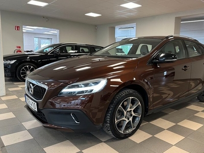 Volvo V40Cross Country D4 Geartronic Summum VOC Drag Skinn 2017, Kombi