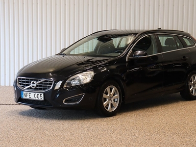 Volvo V60 T4F Automat, Momentum