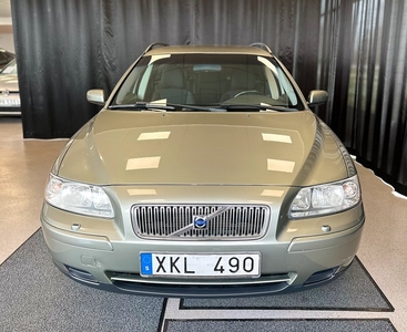 Volvo V70 2.4 Business Kamrem bytt S&V däck