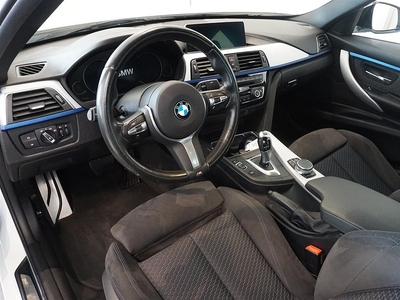 BMW 330 i M-Sport Automat Drag Navi HiFi 252hk