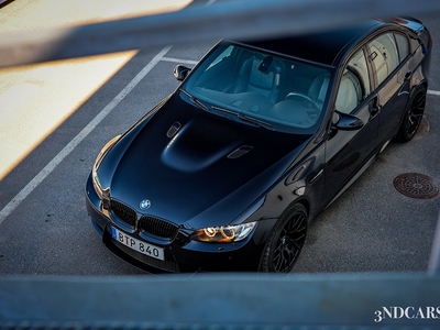 BMW M3 E90 SEDAN 4.0L V8 M-DRIVE EDC SVENSKSÅLD!!