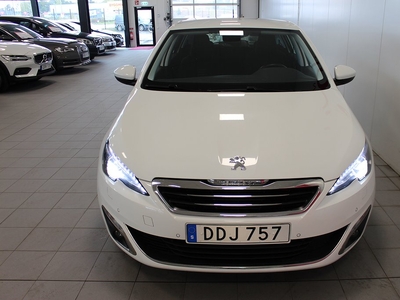 Peugeot 308 1.2 e-THP Allure 130hk Kamrem bytt