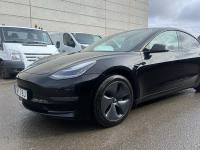 Tesla Model 3Standard Range Plus Autopilot panorama tak 2019, Halvkombi