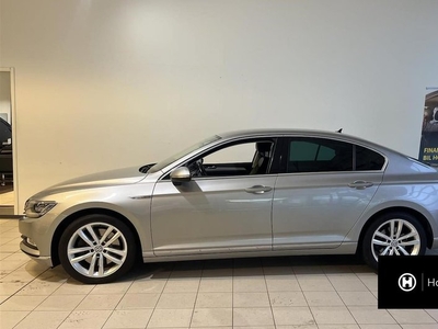 Volkswagen Passat2.0 TDI 4Motion DSG Executive Biturb 2015, Sedan