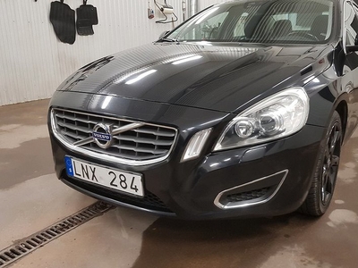 Volvo S60D3 Summum Skinn Dragkrok 2011, Sedan