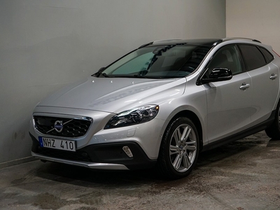 Volvo V40 Cross Country T4 AWD Summum Värmare Pano GPS V-hjul