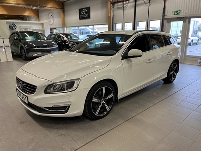 Volvo V60 D4 190hk AUT Geartronic Momentum S+V / Drag