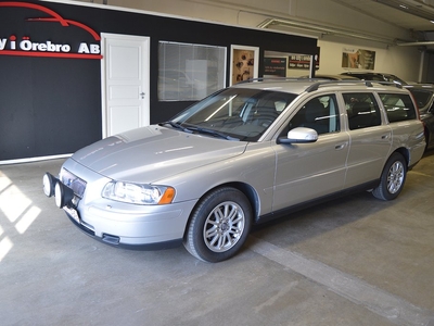 Volvo V70 2.4 (170hk) 3-Ägare / Drag / M-Värmare / Nyservad & Ny Besiktad