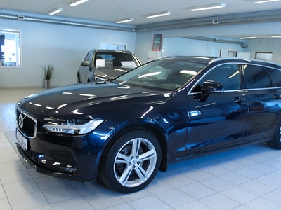 Volvo V90 D4 AWD Advanced Edition, Momentum