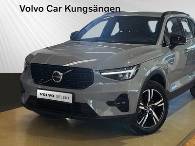 Volvo XC40B4 FWD Bensin Plus Dark 2024, SUV