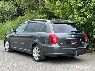 Toyota Avensis Kombi 2.0 D-4 VVT-i Nybesiktigad