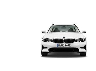 BMW 330e xDrive Touring / Sport Line / 6,95% Ränta