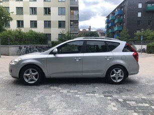 Kia CEED cee'd_sw 1.6 CRDi EX Euro 4 Drag Skinn