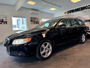 Volvo V70 D4 Aut Summum Drag VOC Värmare Drag Keyless 163hk