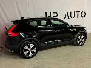 Volvo XC40 D3 Momentum Adv Navi Voc Drag Pano D-värm