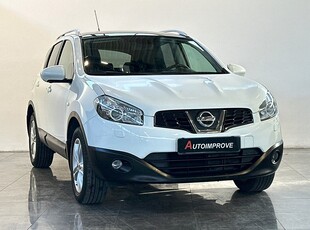 Nissan Qashqai 1.6 CVT 117 HK 3-ÄGARE PANORAMA NYSERVAD