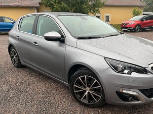 Peugeot 3081.2 e-THP Allure AUT B-Kamera M-värmare 2017, Halvkombi