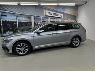 Volkswagen Passat Sportscombi GTE Drag/Värmare/Executive/Active info