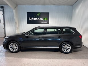 Volkswagen Passat Sportscombi GTE - Värmare/Drag/Backkamera