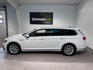 Volkswagen Passat Sportscombi GTE - Värmare/Kamera/Drag