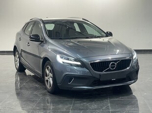 Volvo V40 Cross Country D3 BUSINESS ADVANCED MOMENTUM FULLSERVAD