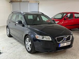 Volvo V50 1.6 D I NY SERVAD