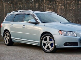 Volvo V70 D5 185hk Summum|Skinn|Taklucka|PDC|R Fälgar|