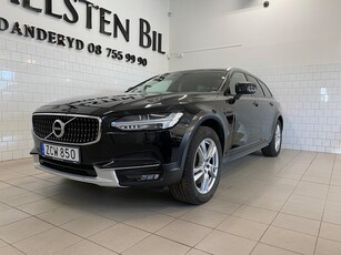 Volvo V90 Cross Country D4 AWD Aut Momentum Skinn Drag Svensksåld