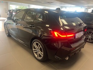 BMW 118 i M Sport Aut Nav Rattvärme PDC - Serviceavtal