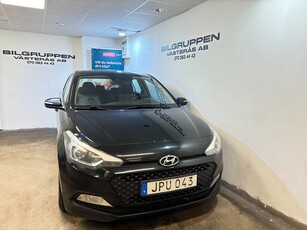 Hyundai i20 1.4 101HK / Ny Bes / Ny Servad / P-Sens / M-Värm