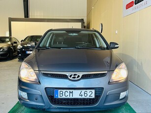 Hyundai i30 1.6 CRDi Ny besiktad Dragkrok