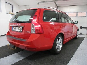 Volvo V50 D2 Momentum Classic 115 hk Årsskatt 1103 kr NYB ua