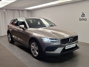 Volvo V60 Cross Country B4 AWD D Adv NaviP Edt