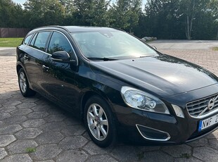 Volvo V60 T4F, Automat Momentum Euro 5