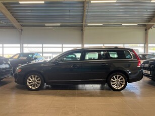 Volvo V70 D4 SUMMUM / LÄDER / NAVI / TAKLUCKA / VÄRMARE