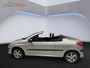 Peugeot 206 CC 1.6 / Nybesiktad/ Nykamrem/Nyservad