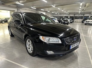 Volvo V70 D4 Momentum ADAPTIVT M-VÄRMARE DRAGKROK NAVI VOC