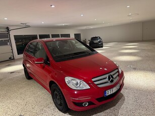 Mercedes-Benz B 170 NGT BlueEFFICIENCY panorama